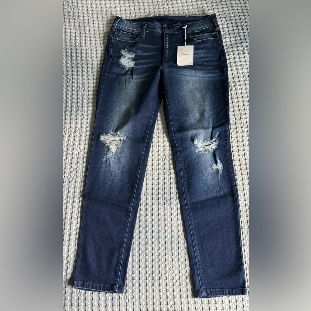 NWT Kancan Mid Rise Skinny Frayed Waist Jeans Size 31